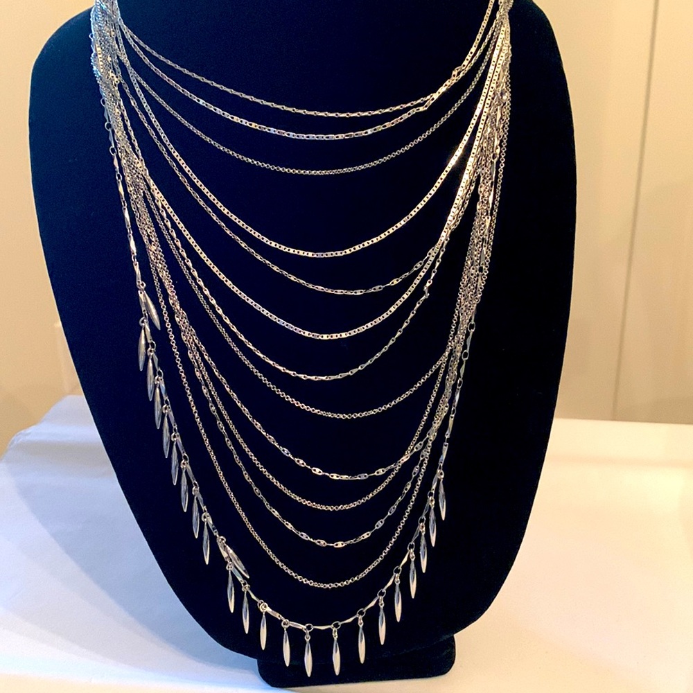 Stella & Dot silver layering necklace